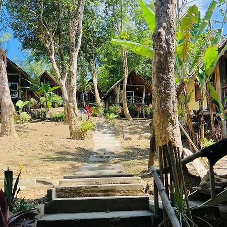 Готель Koh Mook Mountain View Екстер'єр фото