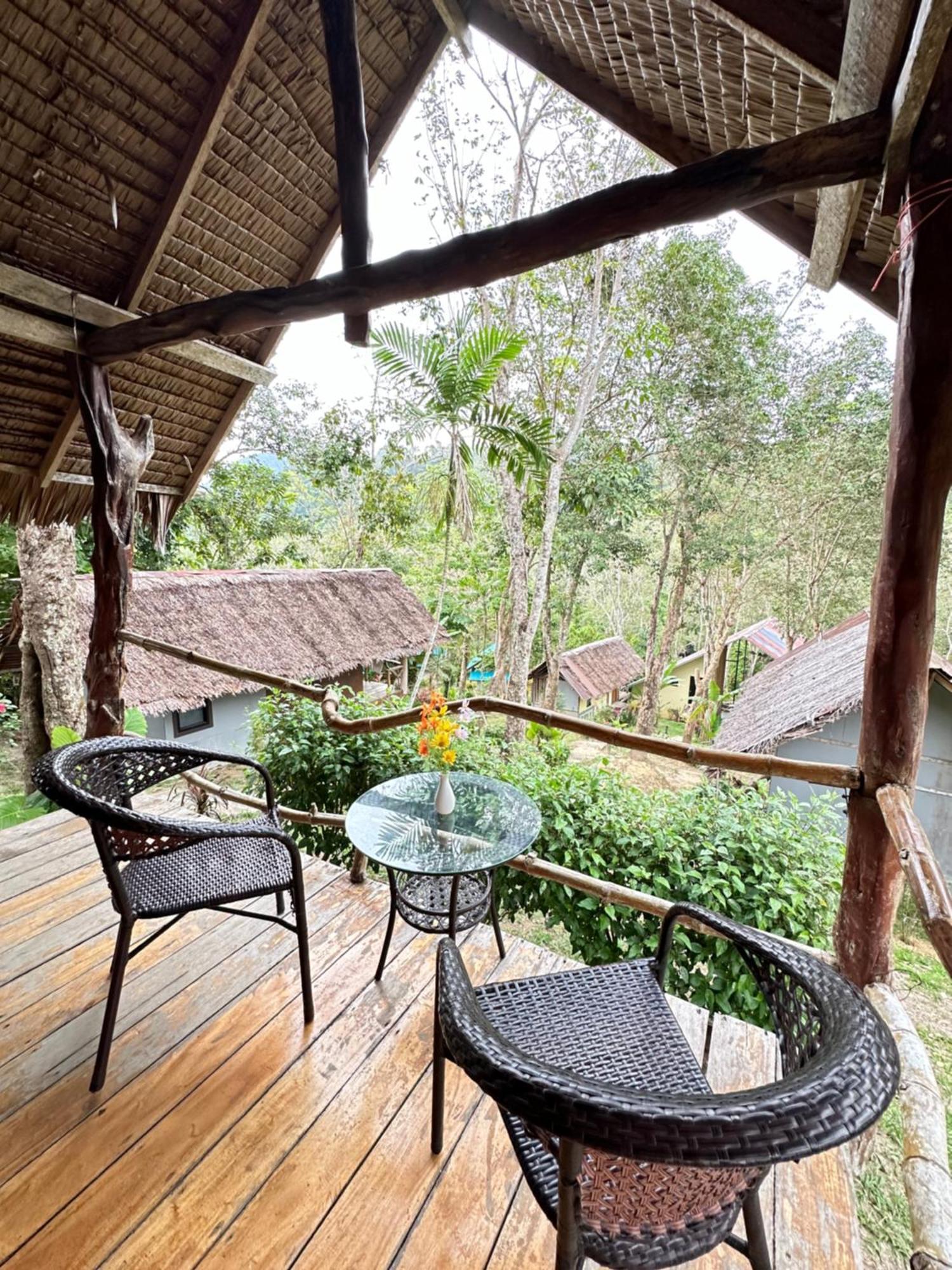 Готель Koh Mook Mountain View Екстер'єр фото