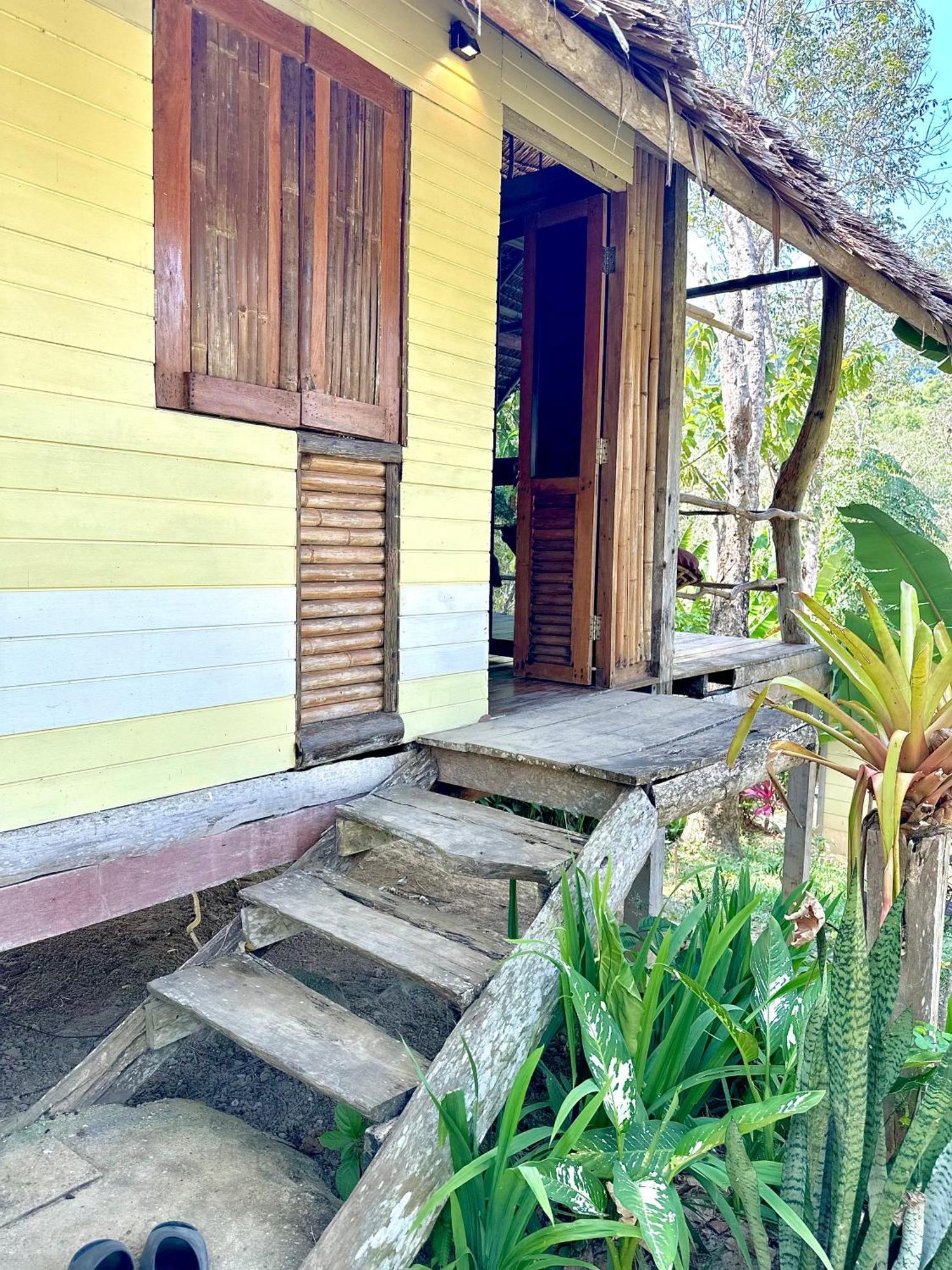 Готель Koh Mook Mountain View Екстер'єр фото
